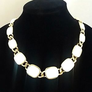 Banana Republic chunky necklace